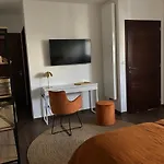 Alojamento de Acomodação e Pequeno-almoço Le Jardin De 3*