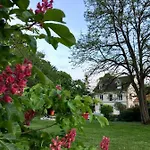 Alojamento de Acomodação e Pequeno-almoço Le Jardin De 3*